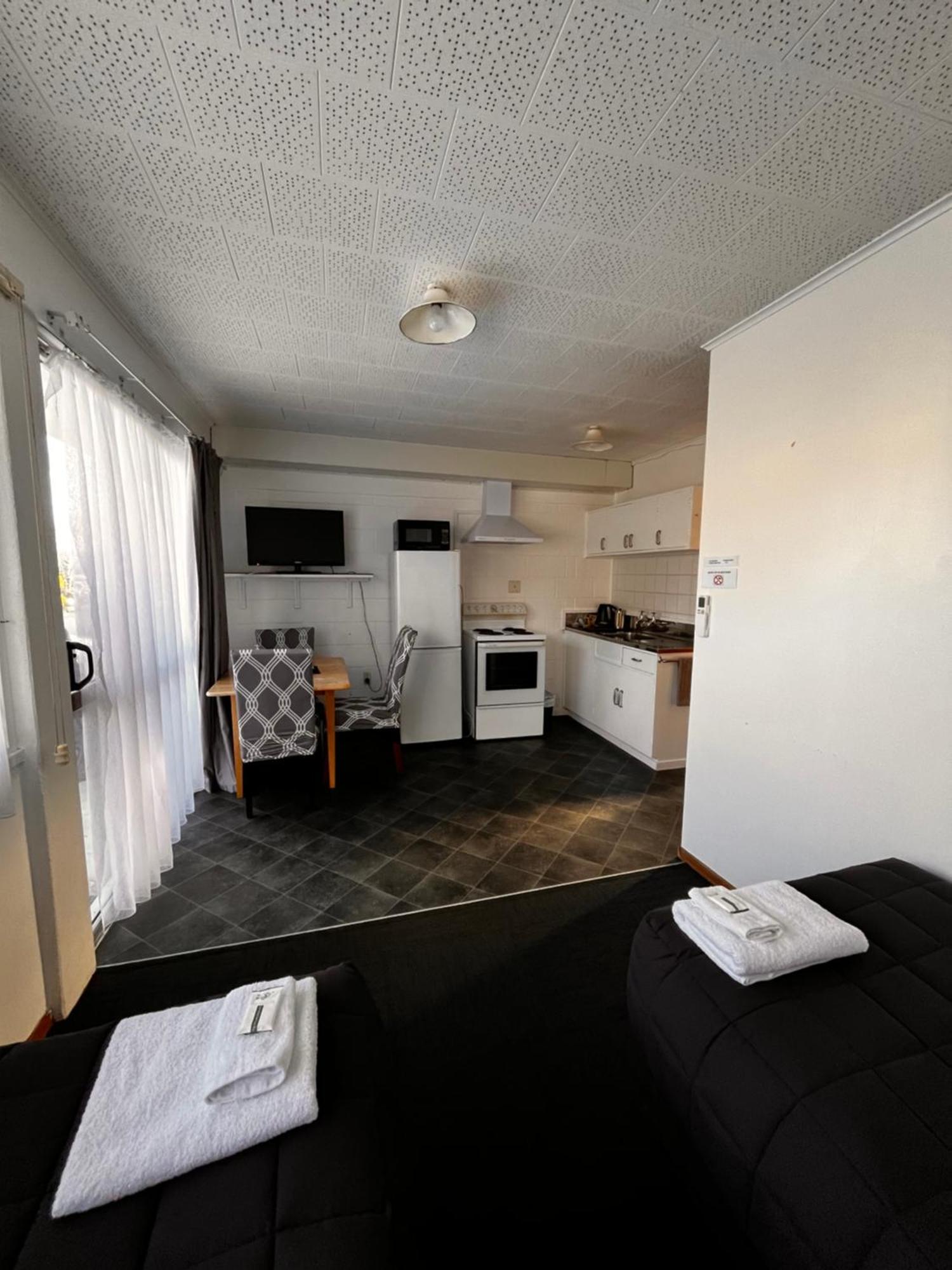 Brooklyne Motel Sanson Exterior foto