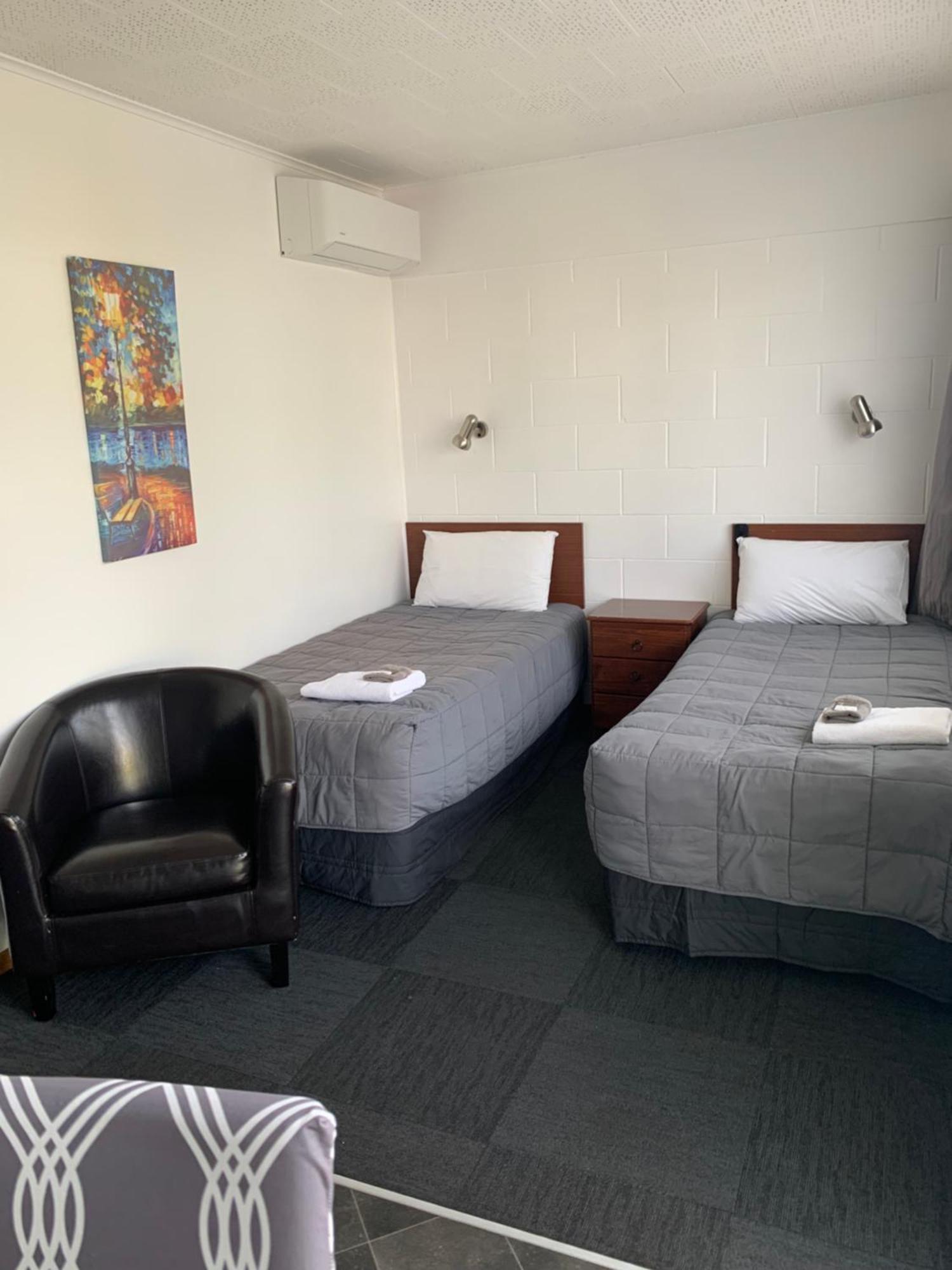 Brooklyne Motel Sanson Exterior foto